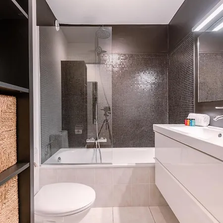 Perfectly Appointed In The Center Of Near The Beach * Ostend
